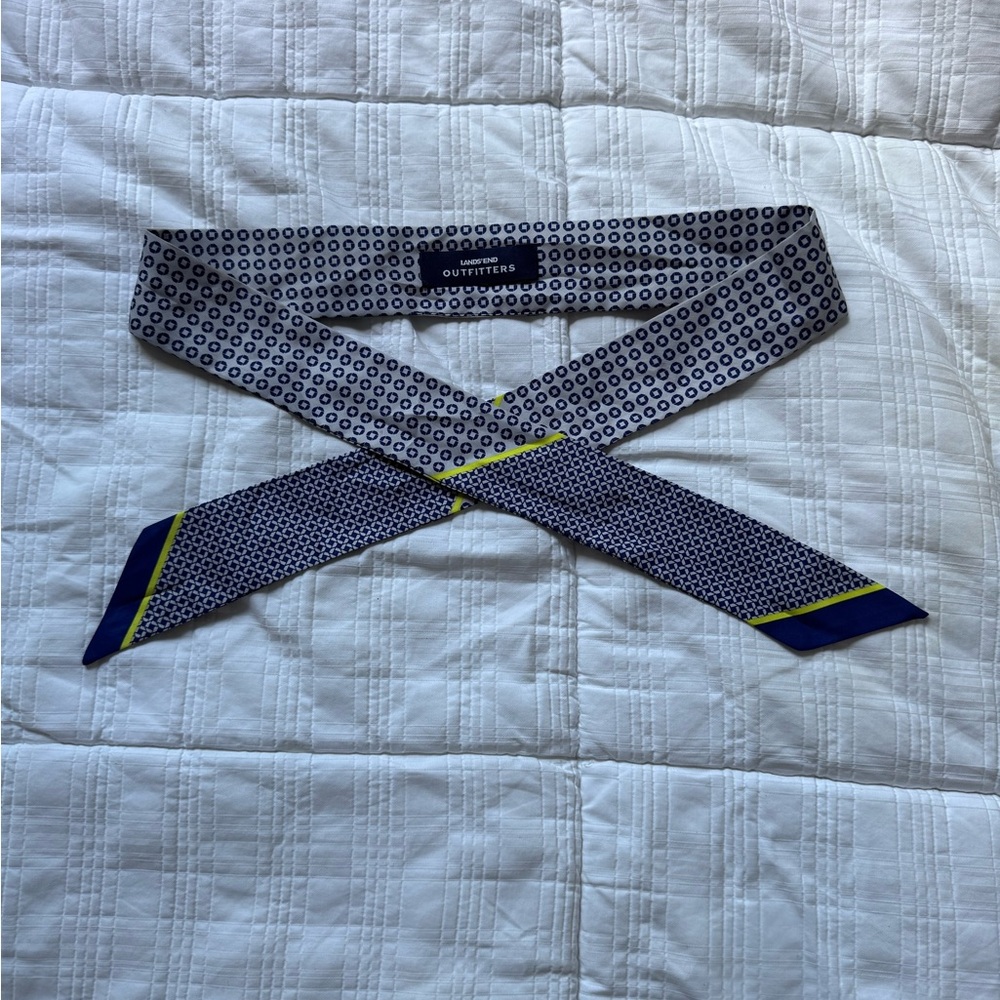 Chase Land’s End blue tie scarf